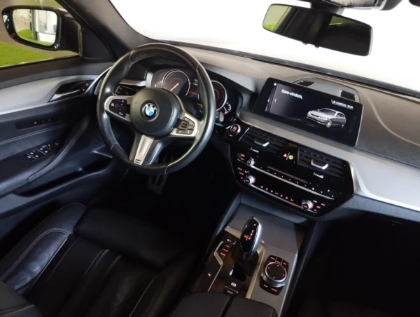 BMW 525 d Pack M Auto 20
