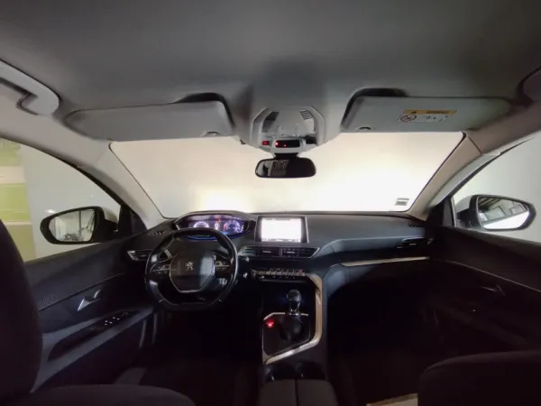 Peugeot 3008 1.5 BlueHDi Active 10