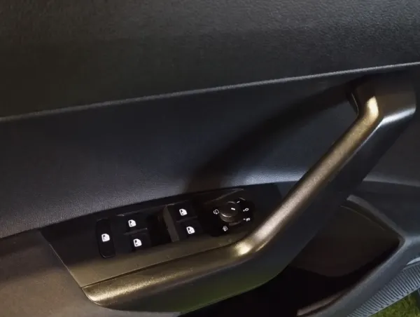 Volkswagen Polo 1.0 Tsi Life 95cv 21