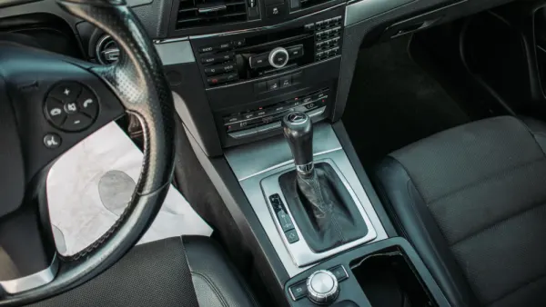 Mercedes-Benz E 250 CDI COUPE AVANTGARD 12