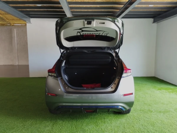 Nissan Leaf N-CONNECTA 6