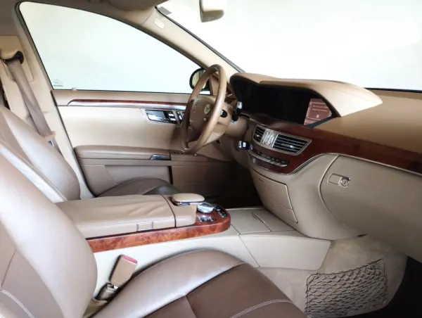 Mercedes-Benz S 320 CDi 8