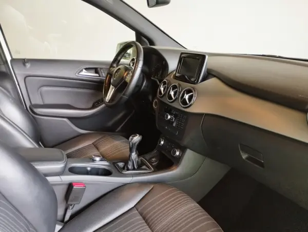 Mercedes-Benz B 180 CDI 8