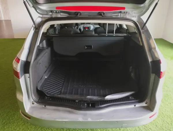 Ford Mondeo SW 1.8 TDCi Titanium 25