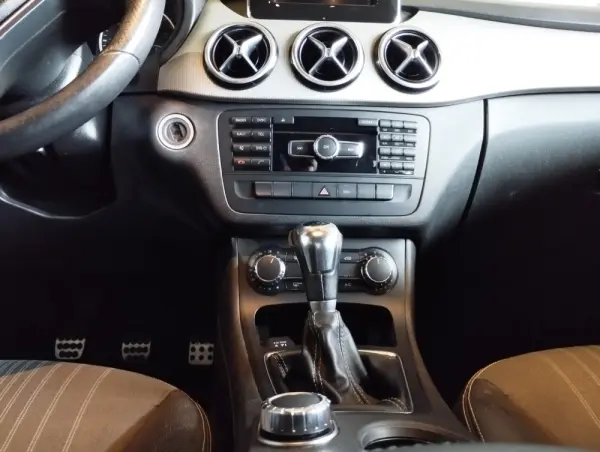 Mercedes-Benz B 180 CDI 17