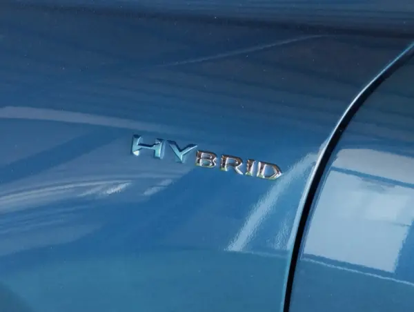 Peugeot 508 SW 1.6 Hybrid Allure e-EAT8 24