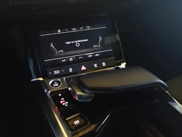 Audi e-tron 55 quattro S line 16