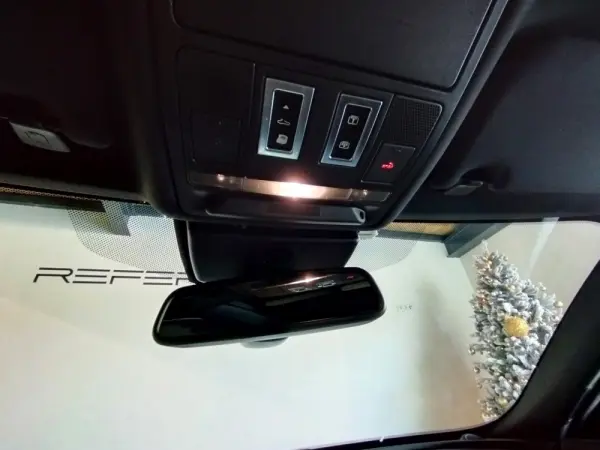 Jaguar XE 2.0 D R-Dynamic SE 20