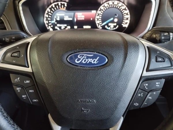 Ford Mondeo SW 1.5 TDCi Titanium 17