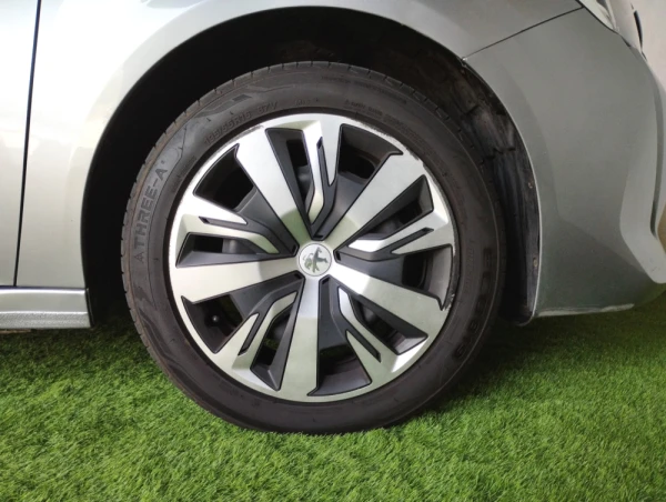Peugeot 208 1.5 BlueHDi Active 24
