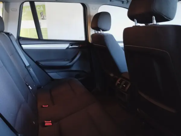 BMW X3 2.0d X-Drive 9