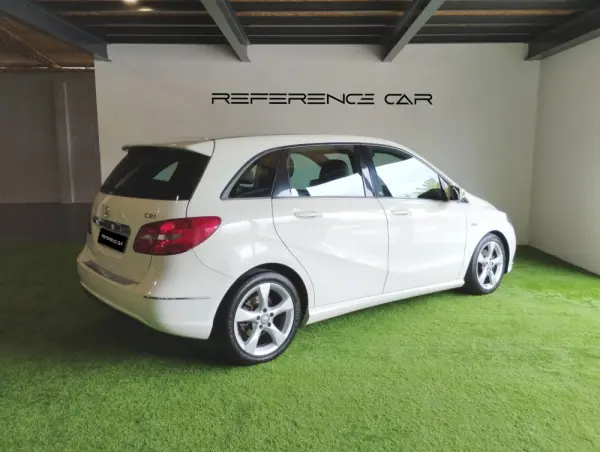 Mercedes-Benz B 180 CDI 2
