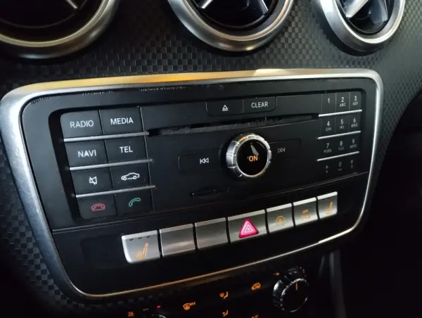 Mercedes-Benz A 180 1.5 CDI BE Urban 17