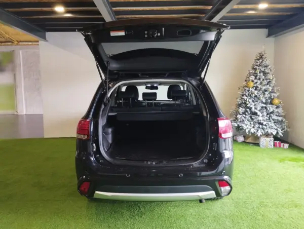 Mitsubishi Outlander 2.0 PHEV Instyle Navi 5