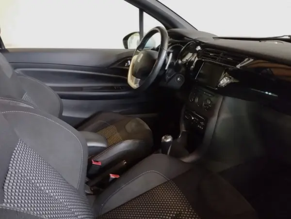 Citroën DS3 1.4 VTI Sport Chic 8