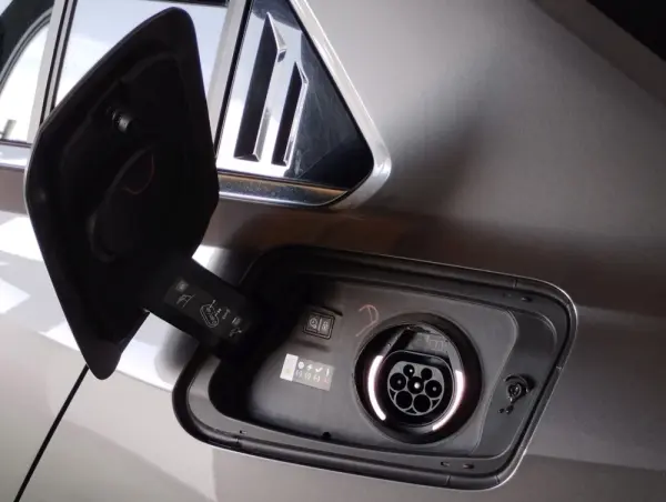 Opel Astra 1.6 T PHEV Elegance 23