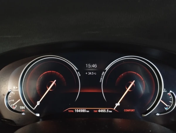 BMW 525 d Pack M Auto 11