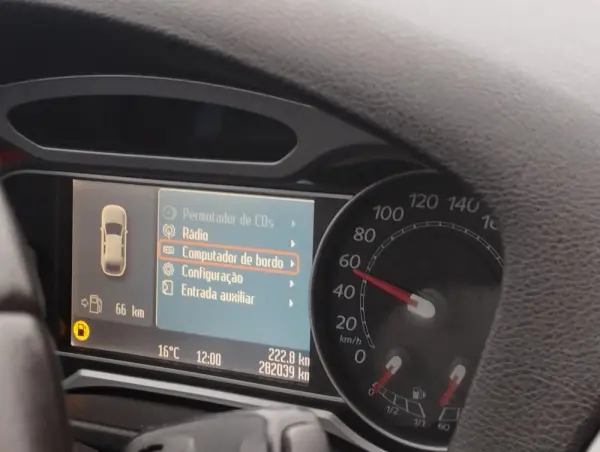 Ford Mondeo SW 1.8 TDCi Titanium 11