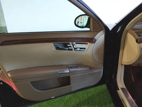 Mercedes-Benz S 320 CDi 29