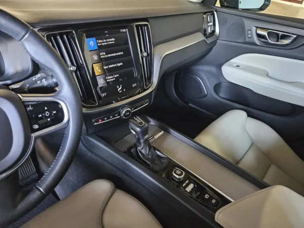 Volvo V60 2.0 D4 Inscription Geartronic 14