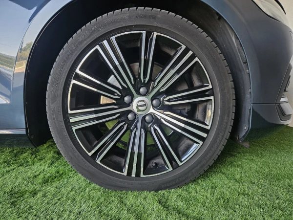 Volvo V60 2.0 D4 INSCRIPTION GEARTRONIC 31
