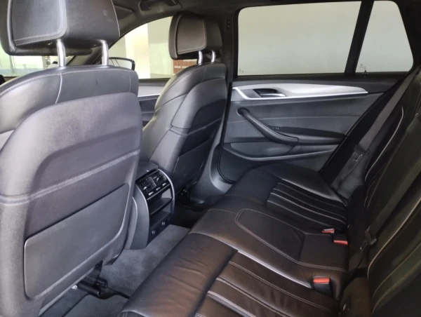 BMW 525 d Pack M Auto 14