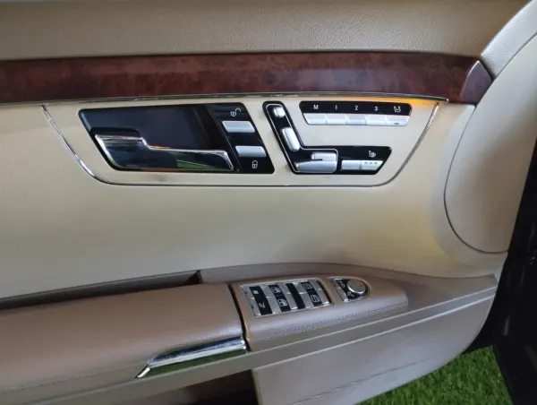 Mercedes-Benz S 320 CDi 27