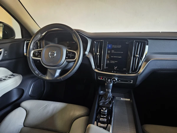 Volvo V60 2.0 D4 INSCRIPTION GEARTRONIC 17