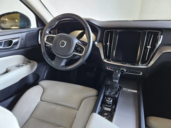 Volvo V60 2.0 D4 Inscription Geartronic 15