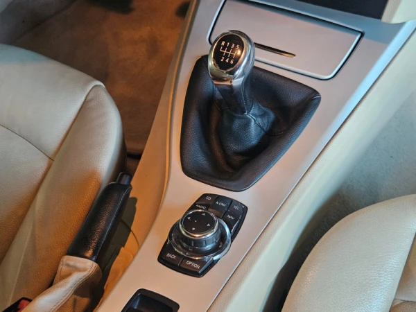 BMW 320 i Cabrio 19