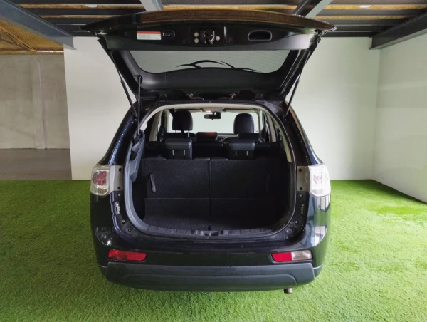 Mitsubishi Outlander 2.2 DI-D Instyle Navi 6