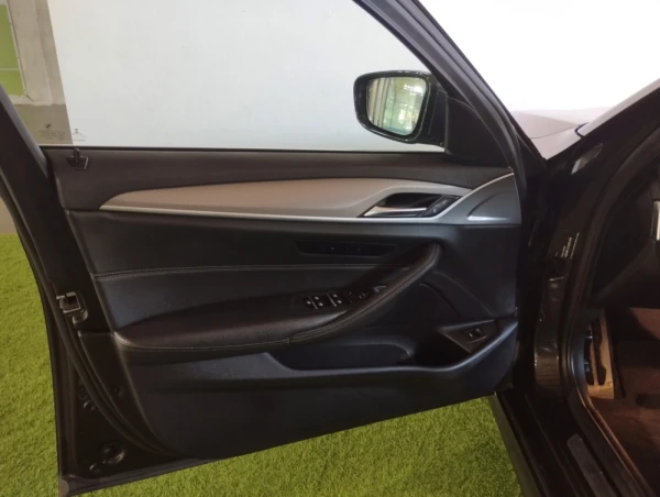 BMW 525 d Pack M Auto 22