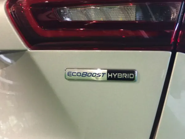 Ford Focus EcoBoost ST-Line Hybrid 23