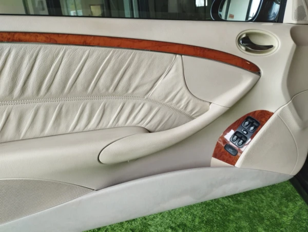 Mercedes-Benz CLK 200 19