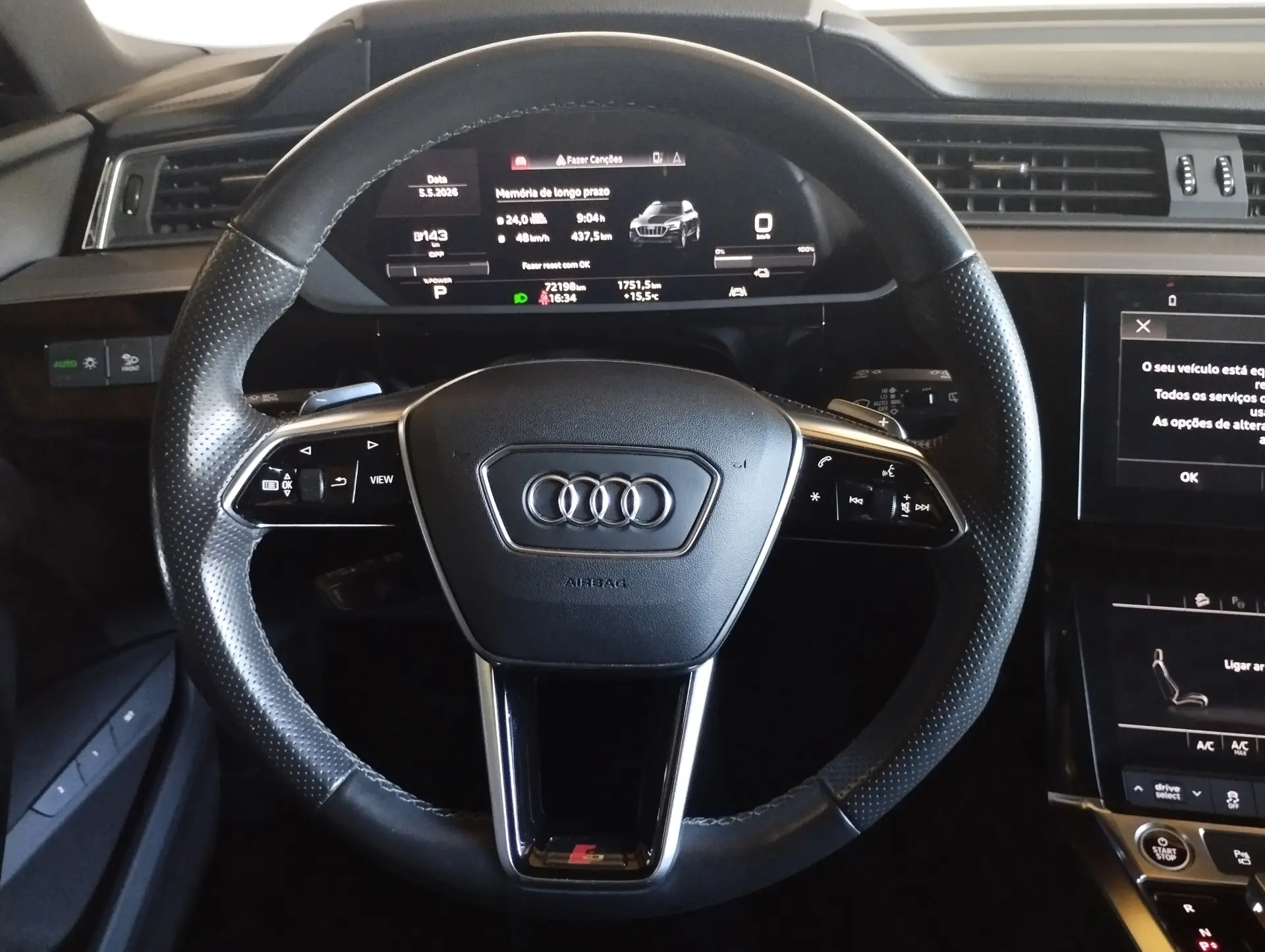 Audi e-tron 55 quattro S line 12