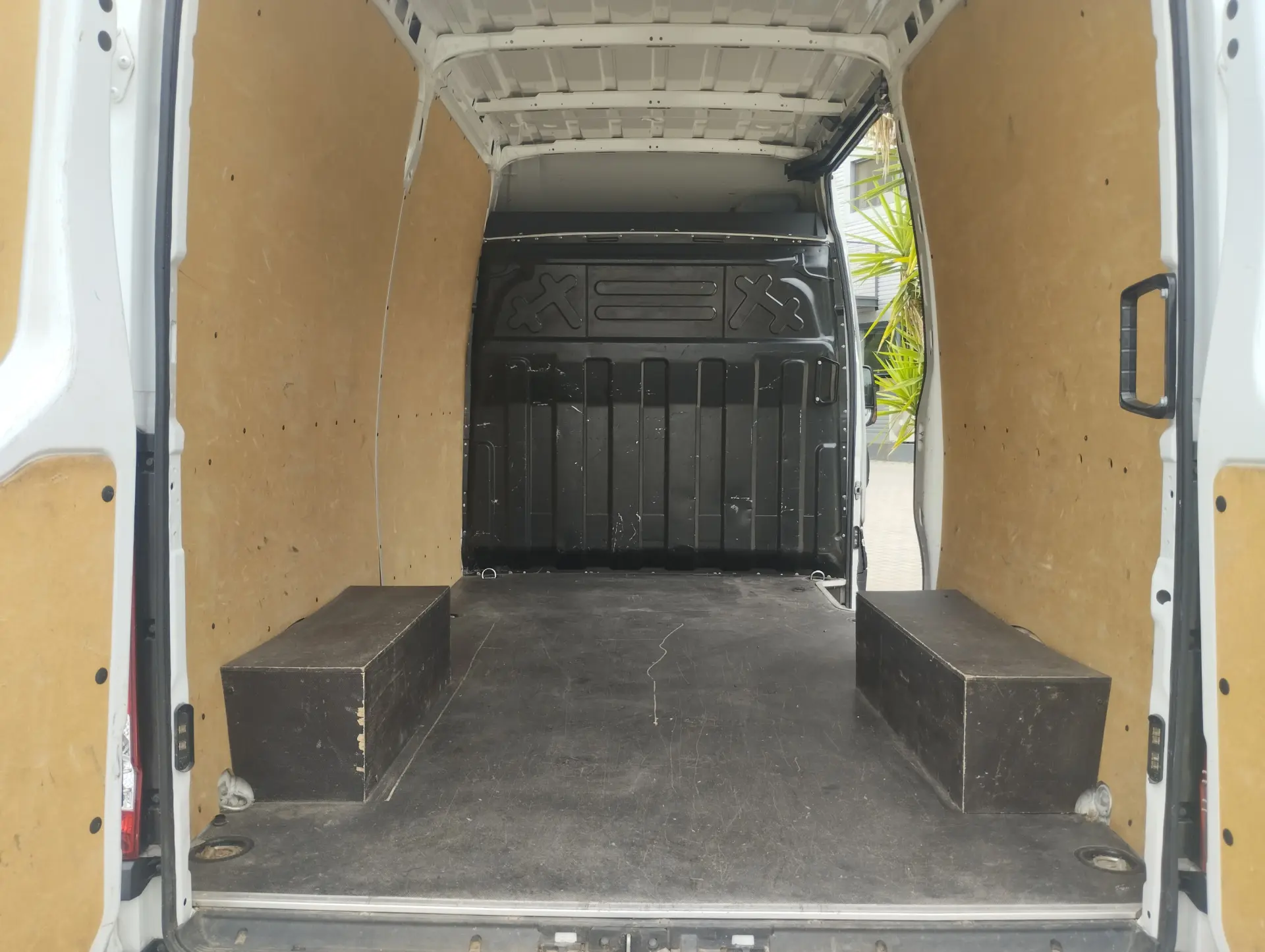 Iveco Daily 35S12V 21