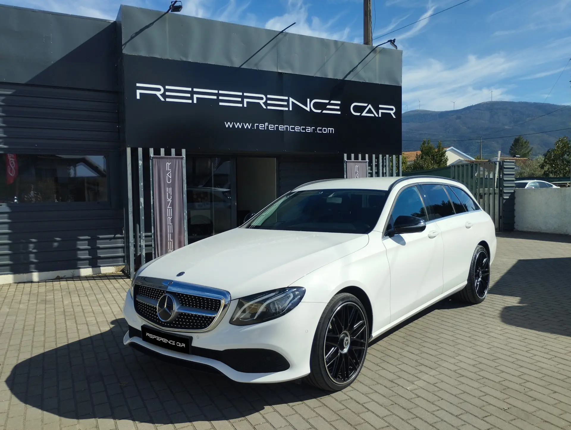 Mercedes-Benz E 220 E 220d Avantgarde 1