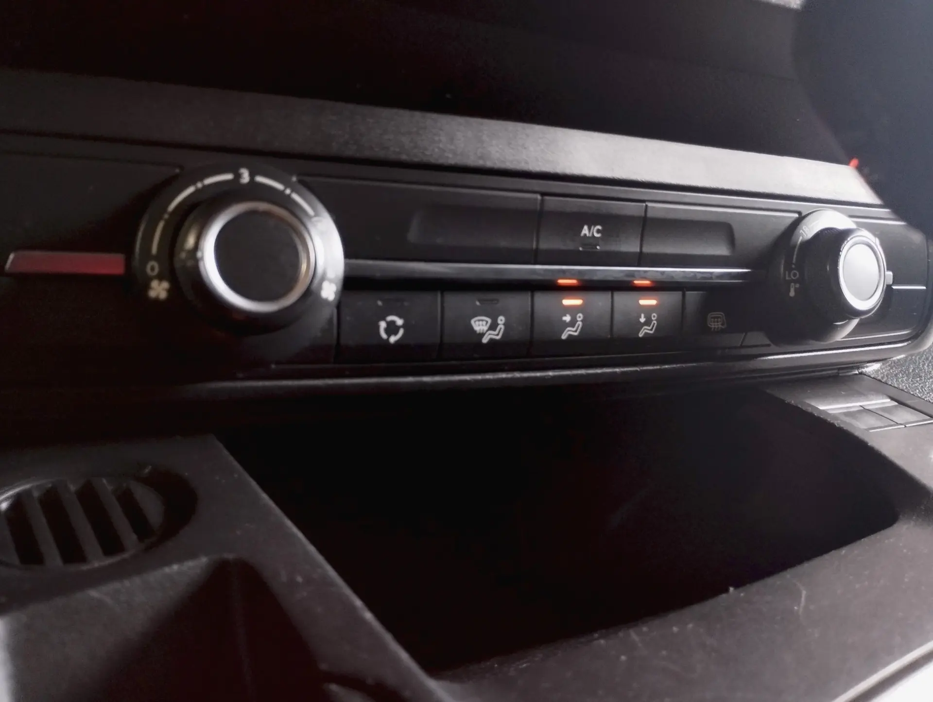 Peugeot Partner 1.5 Blue-HDI Premiun 3Lug 16