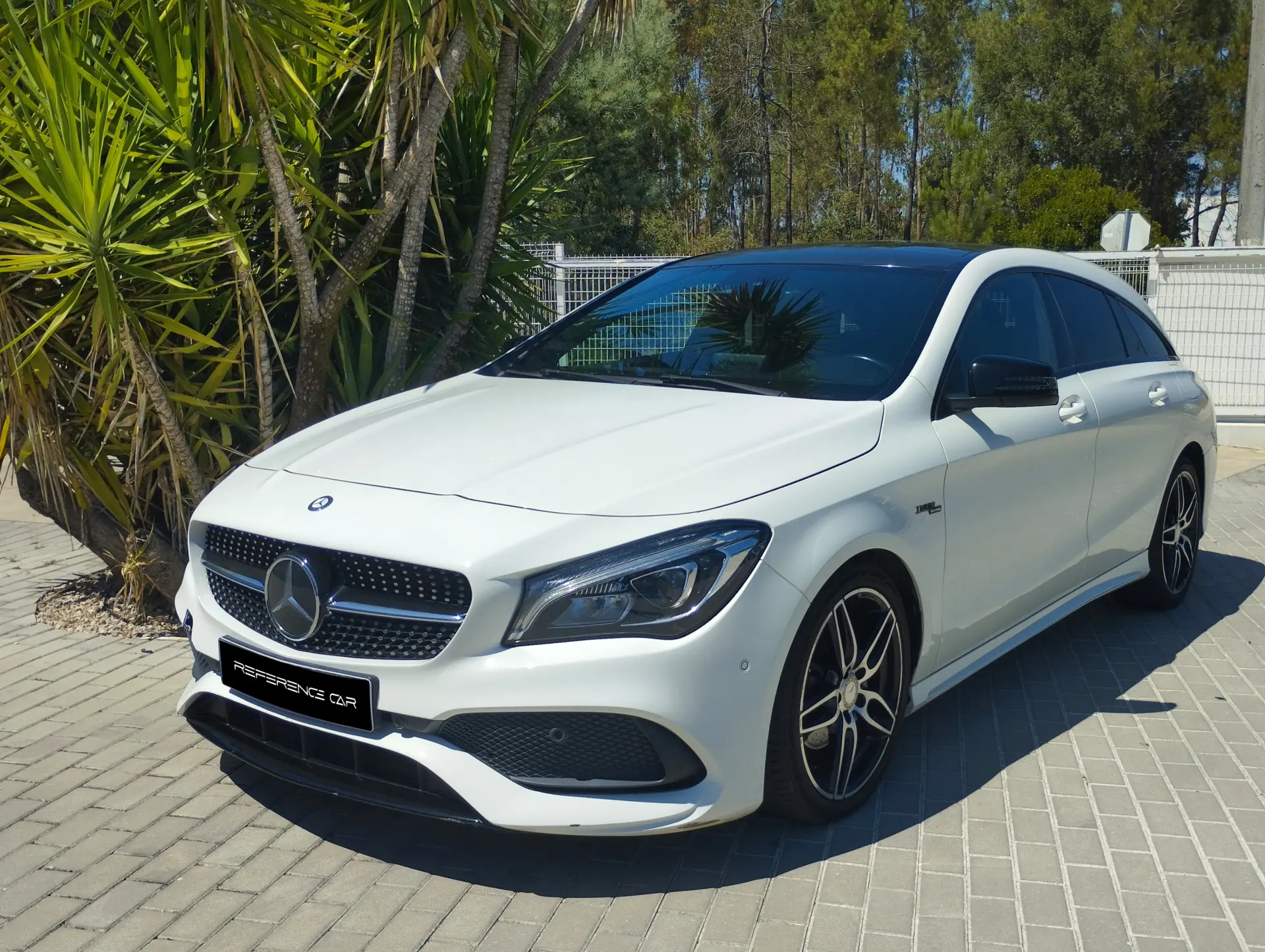 Mercedes-Benz CLA 200 Shooting Brake AMG Line 1