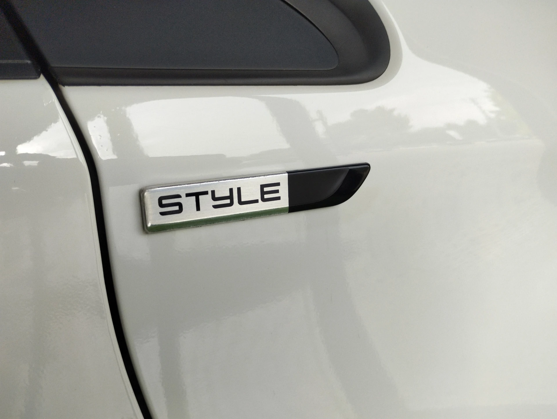 Peugeot 208 1.2 VTi SE Style 22