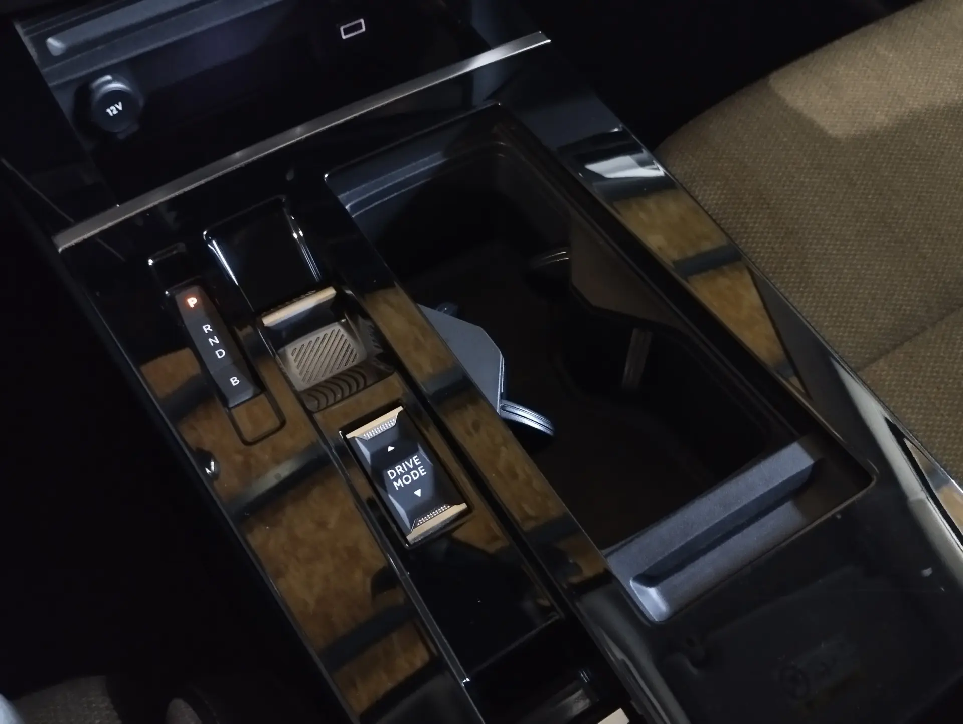 Opel Astra 1.6 T PHEV Elegance 16