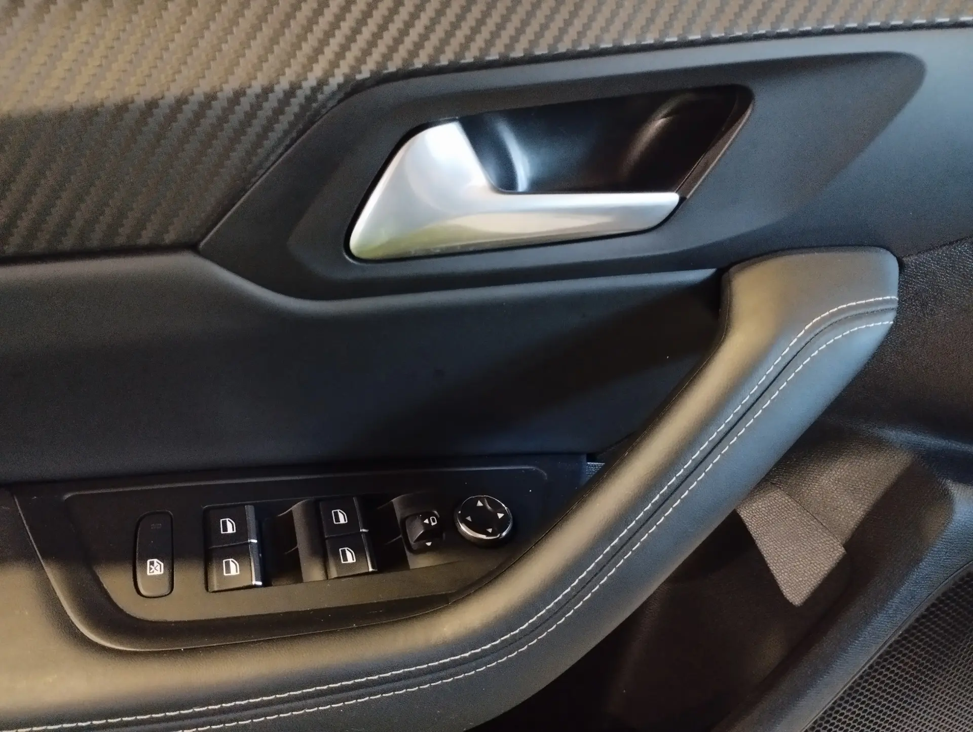 Peugeot 508 1.6 Hybrid GT Line e-EAT8 18