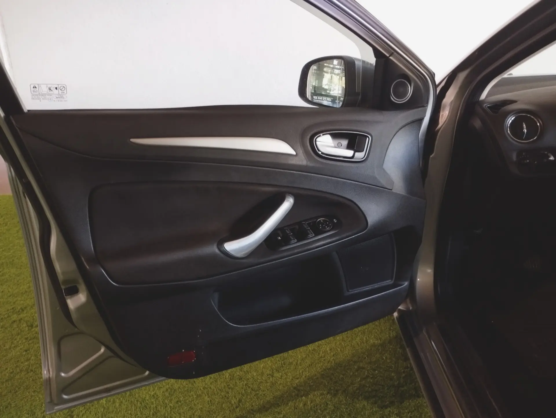 Ford Mondeo SW 1.8 TDCi Titanium 23