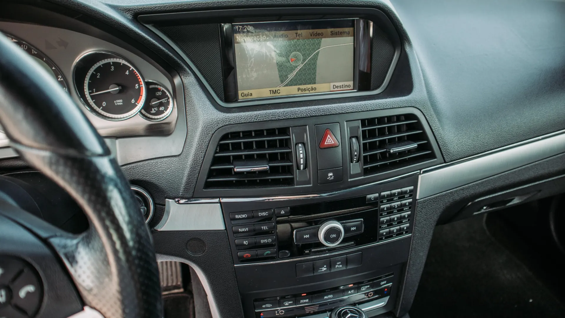 Mercedes-Benz E 250 CDI COUPE AVANTGARD 11