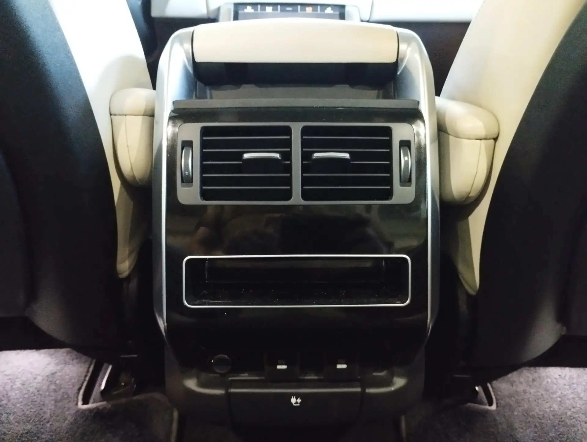 Land Rover Range Rover Sport P400e HSE Plug-In 24