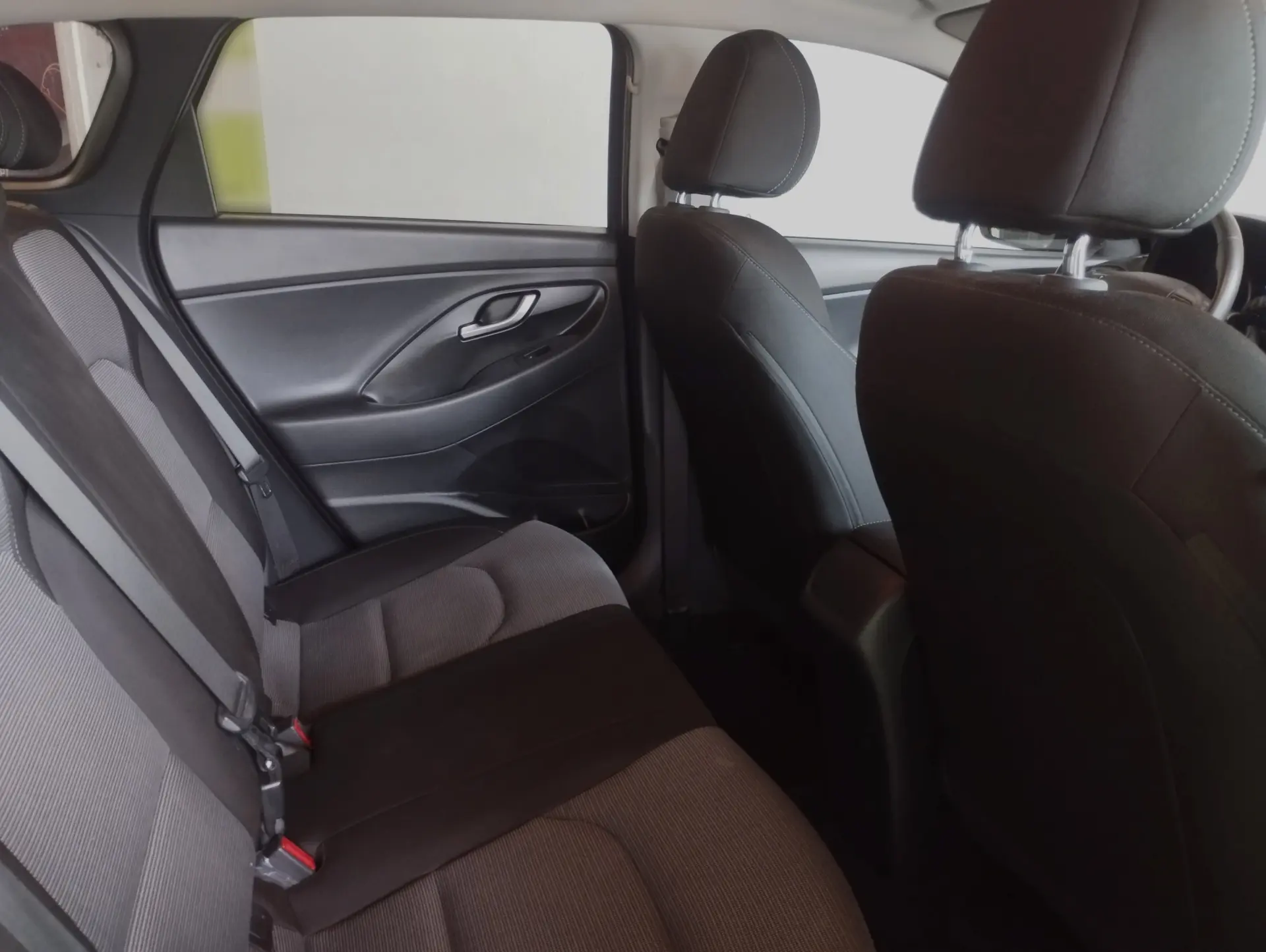 Hyundai i30 SW 1.6 CRDI SW Style 9
