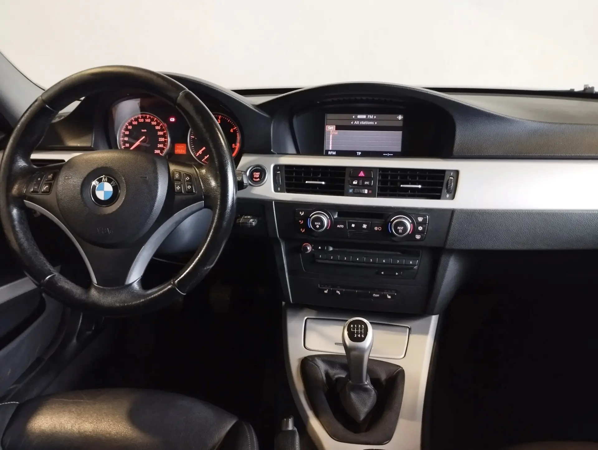 BMW 320 d Touring Line Sport 16