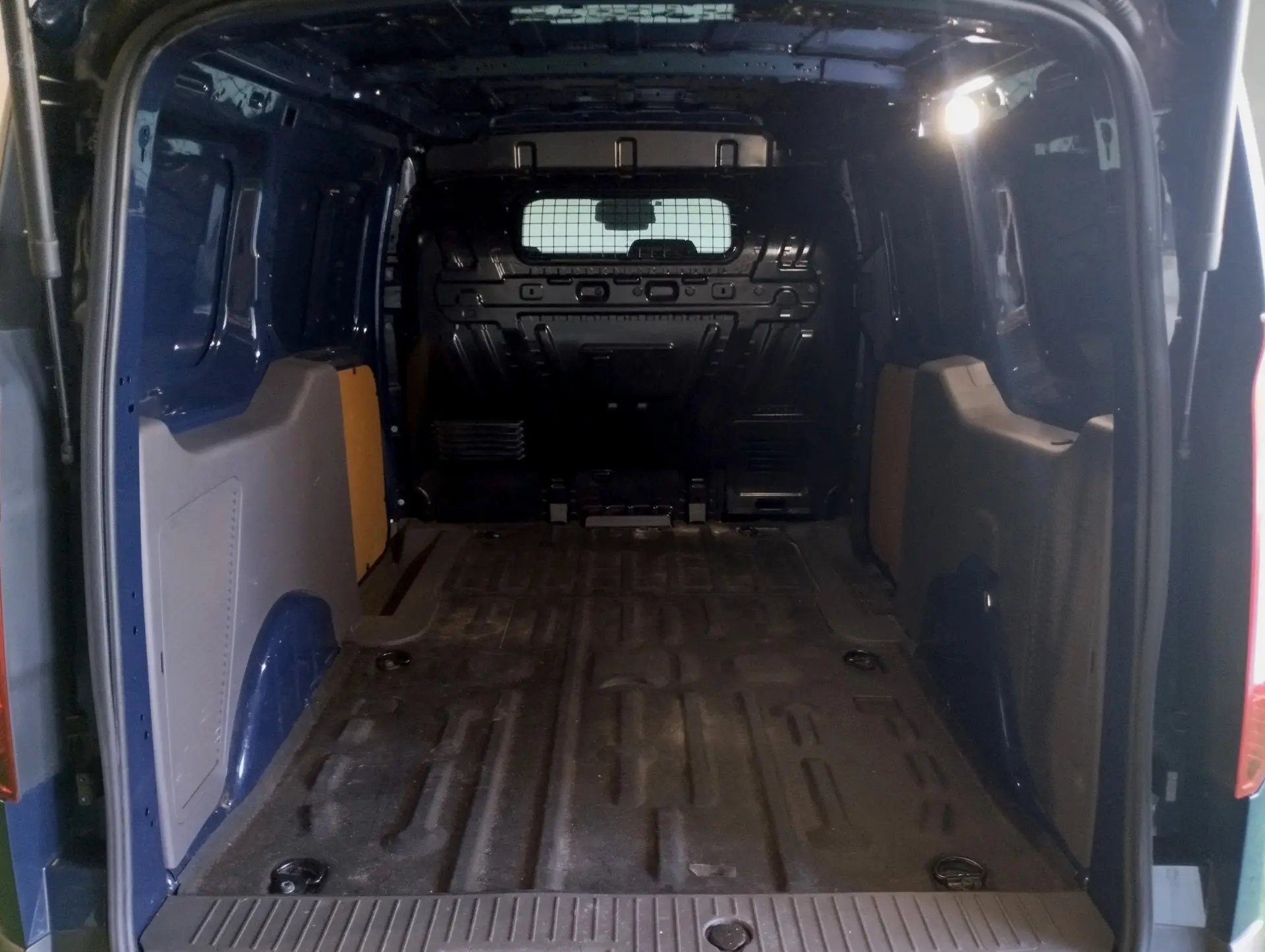 Ford Transit Connect 1.5 TDCi 230 L2 Trend Aut. 22