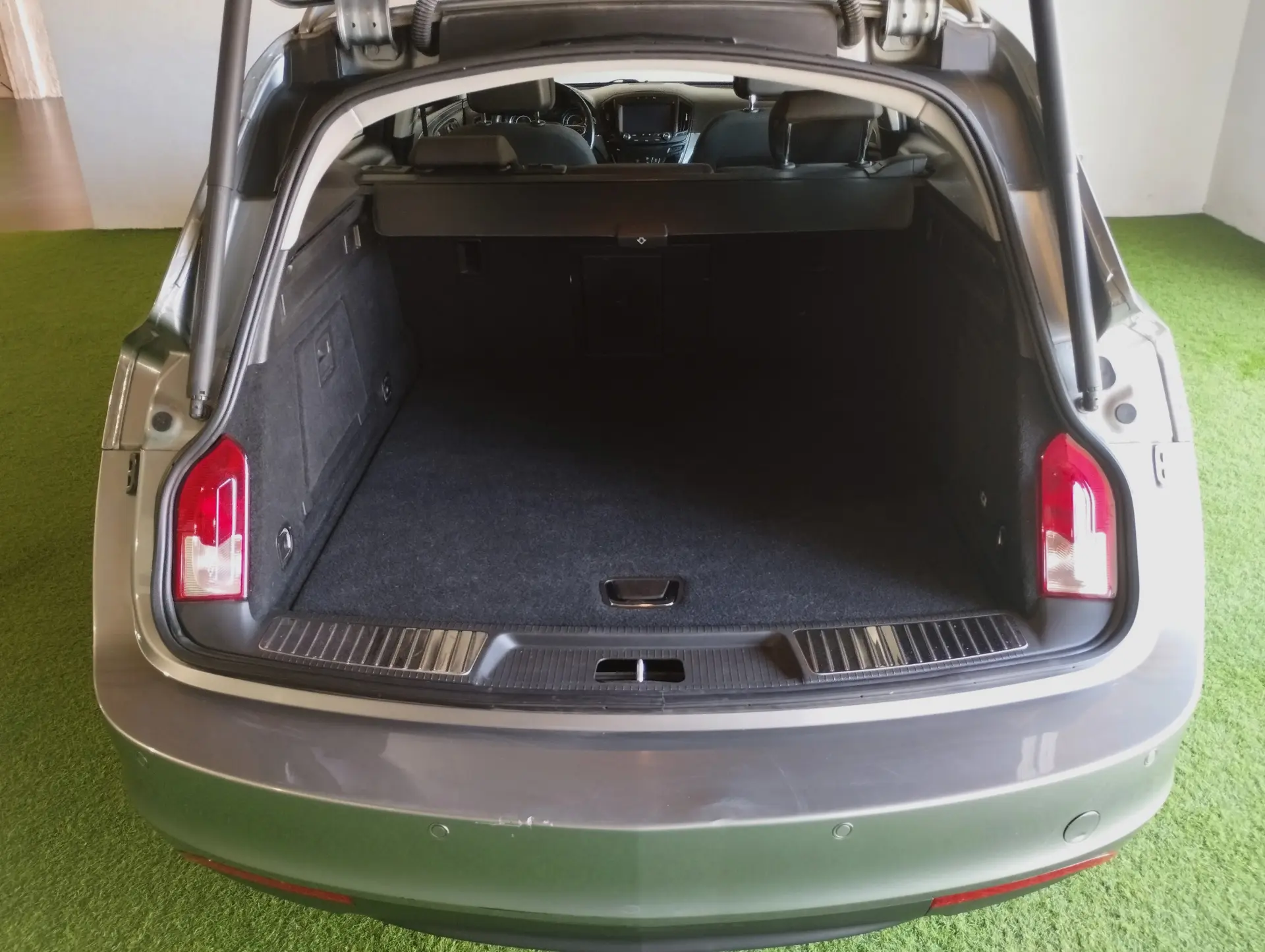 Opel Insignia Sports Tourer 2.0 CDTI Executive 140cv 23