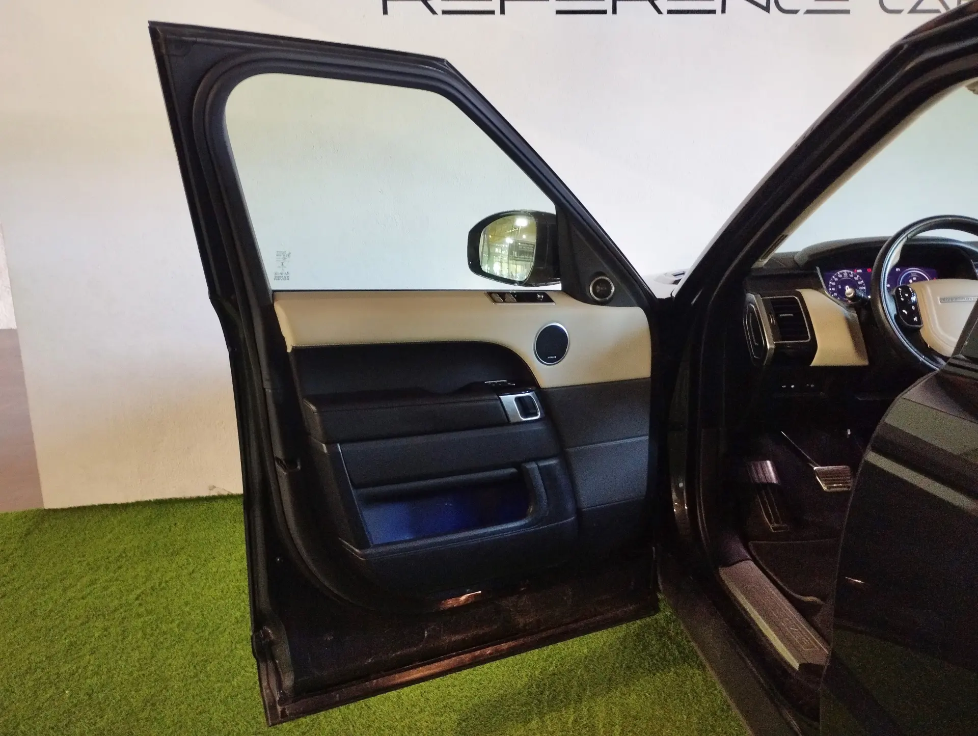 Land Rover Range Rover Sport P400e HSE Plug-In 25